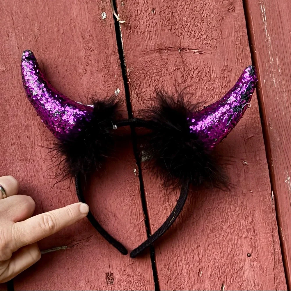 Witchy Costume Sparkly Mystical Horns 5 6 Black Bats Hocus Pocus S Halloween